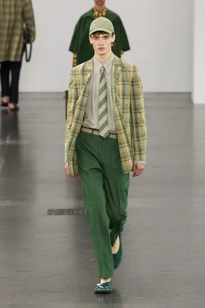 Look 20